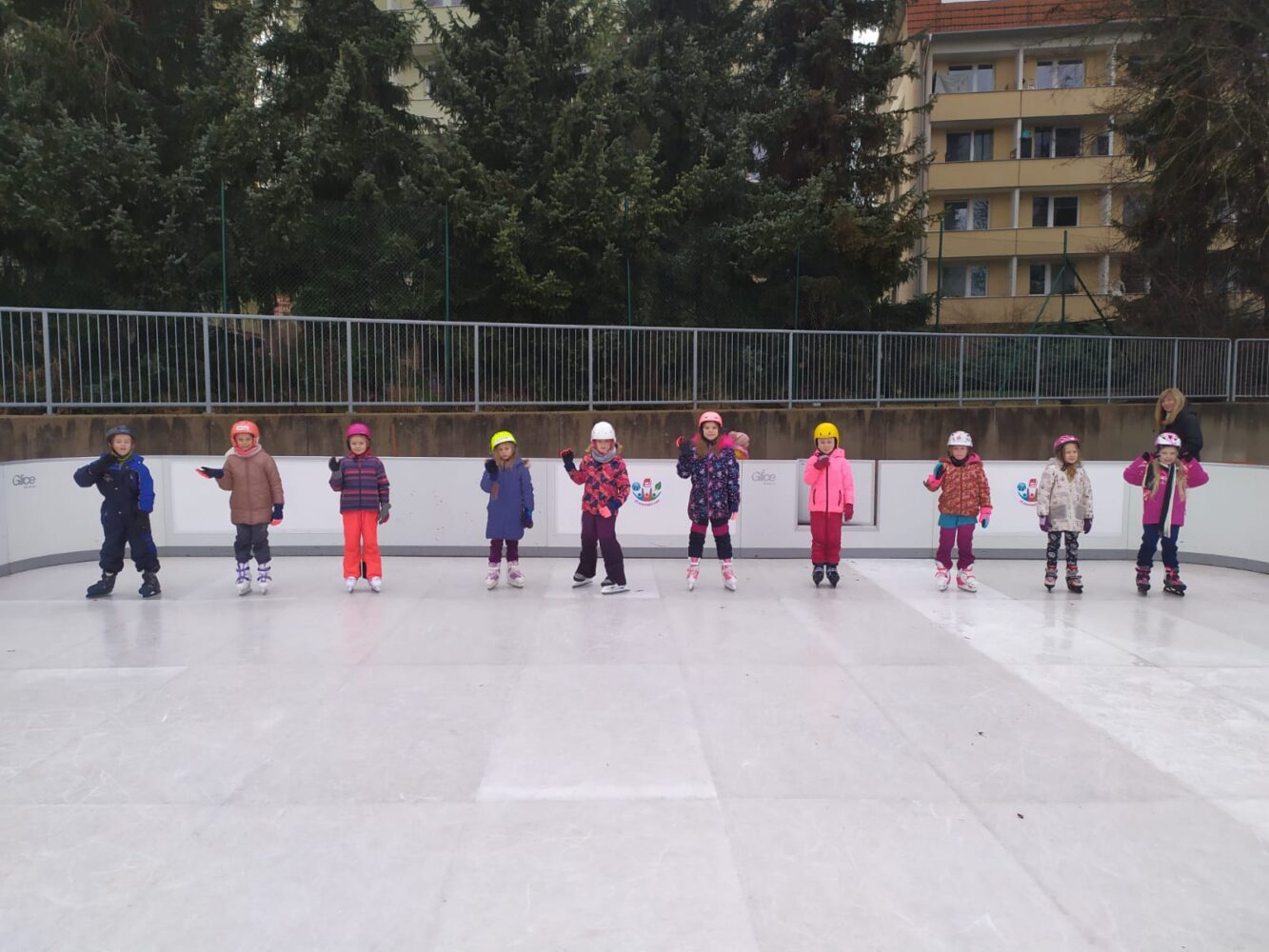 První bruslení ve školní družině